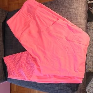 Women's Zyia active leggings with pockets size 12.